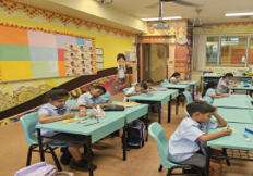 Students making card1